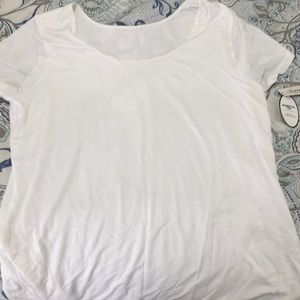 Soma essential tee.  Size large